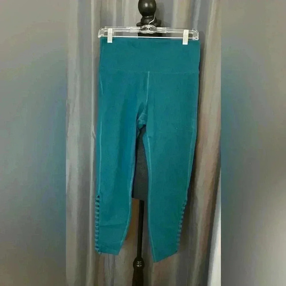 34. Old Navy Active Teal Green Leggings, Large - Picture 1 of 5